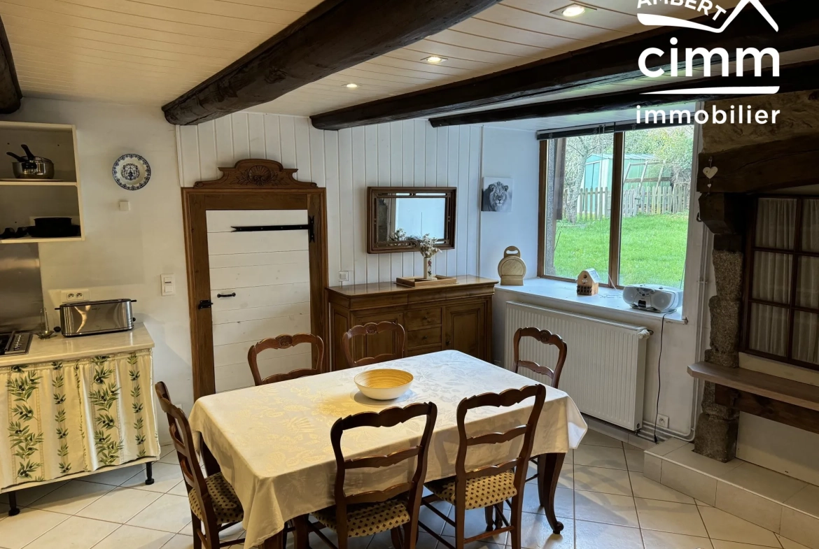 Maison de village rénovée avec jardin à Champétieres – 124 m² 