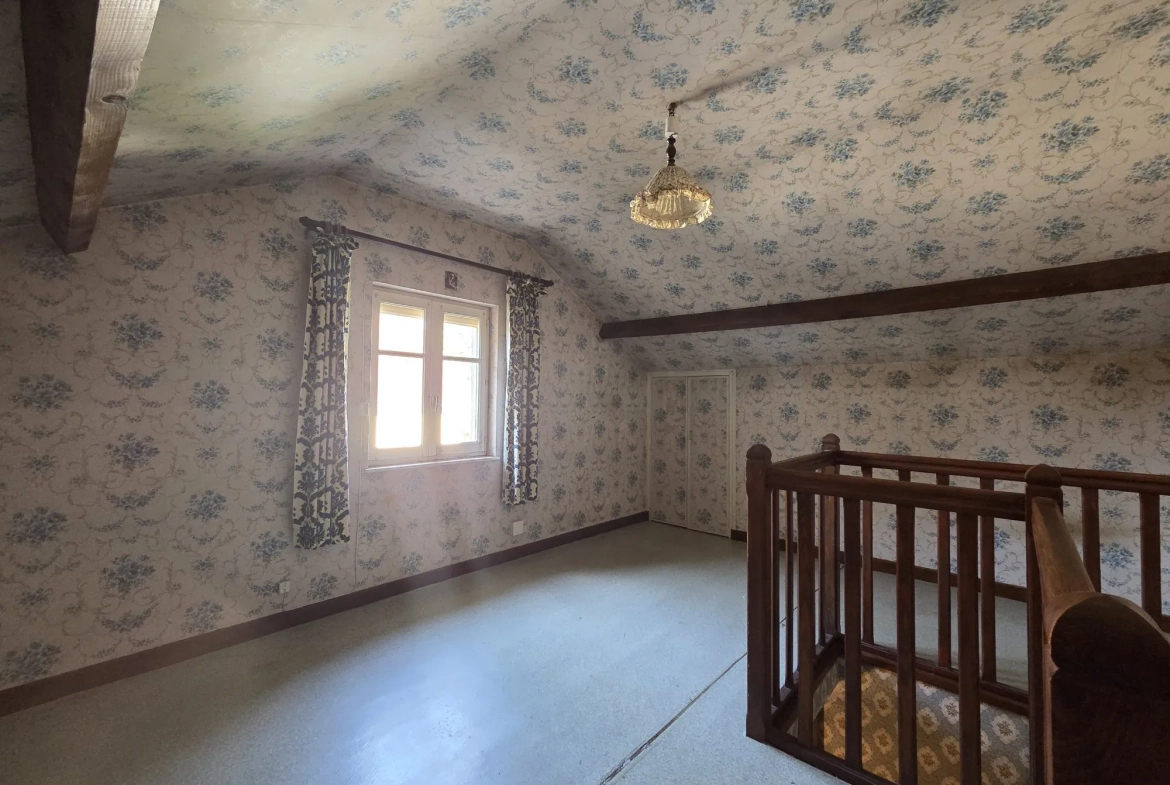 Belle maison avec jardin et potentiel à Beaune en Bourgogne 