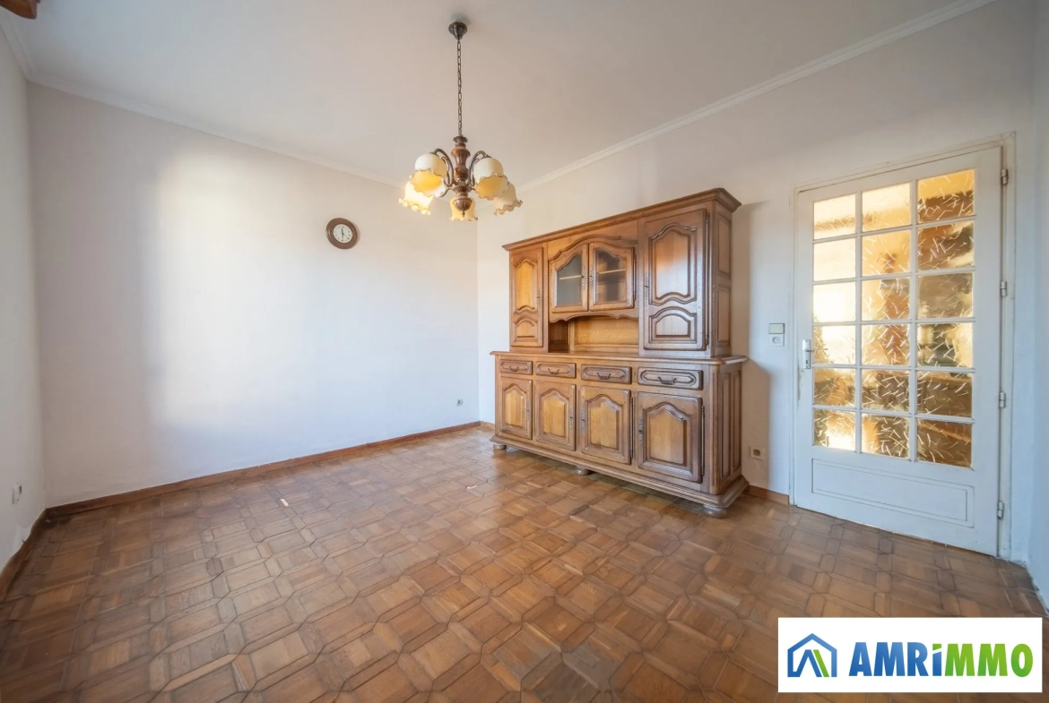 Maison de caractère à Villerupt avec jardin, terrasse et potentiel de rénovation 