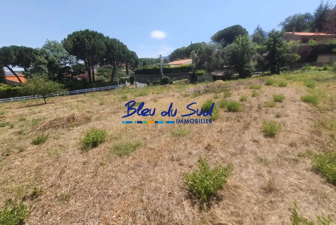 Terrain constructible de 1615 m² à Codalet, proche Prades 