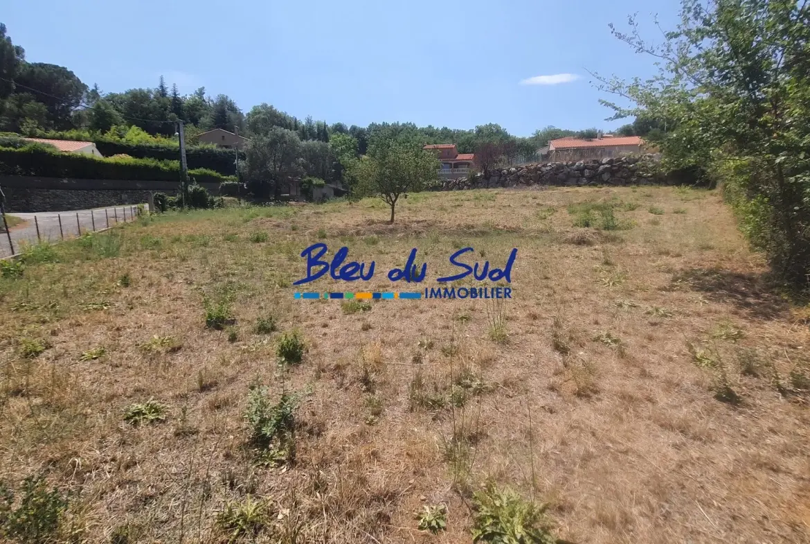 Terrain constructible de 1615 m² à Codalet, proche Prades 