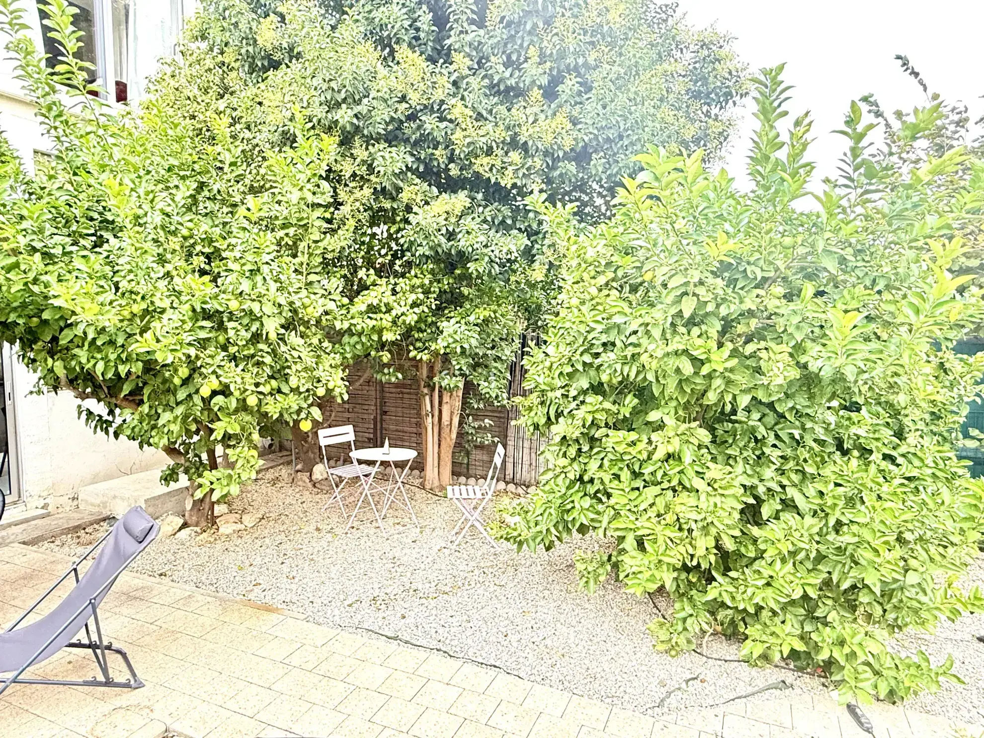 Villa 3 faces de 140 m² avec double logement, garage et jardin en vente à Le Soler 