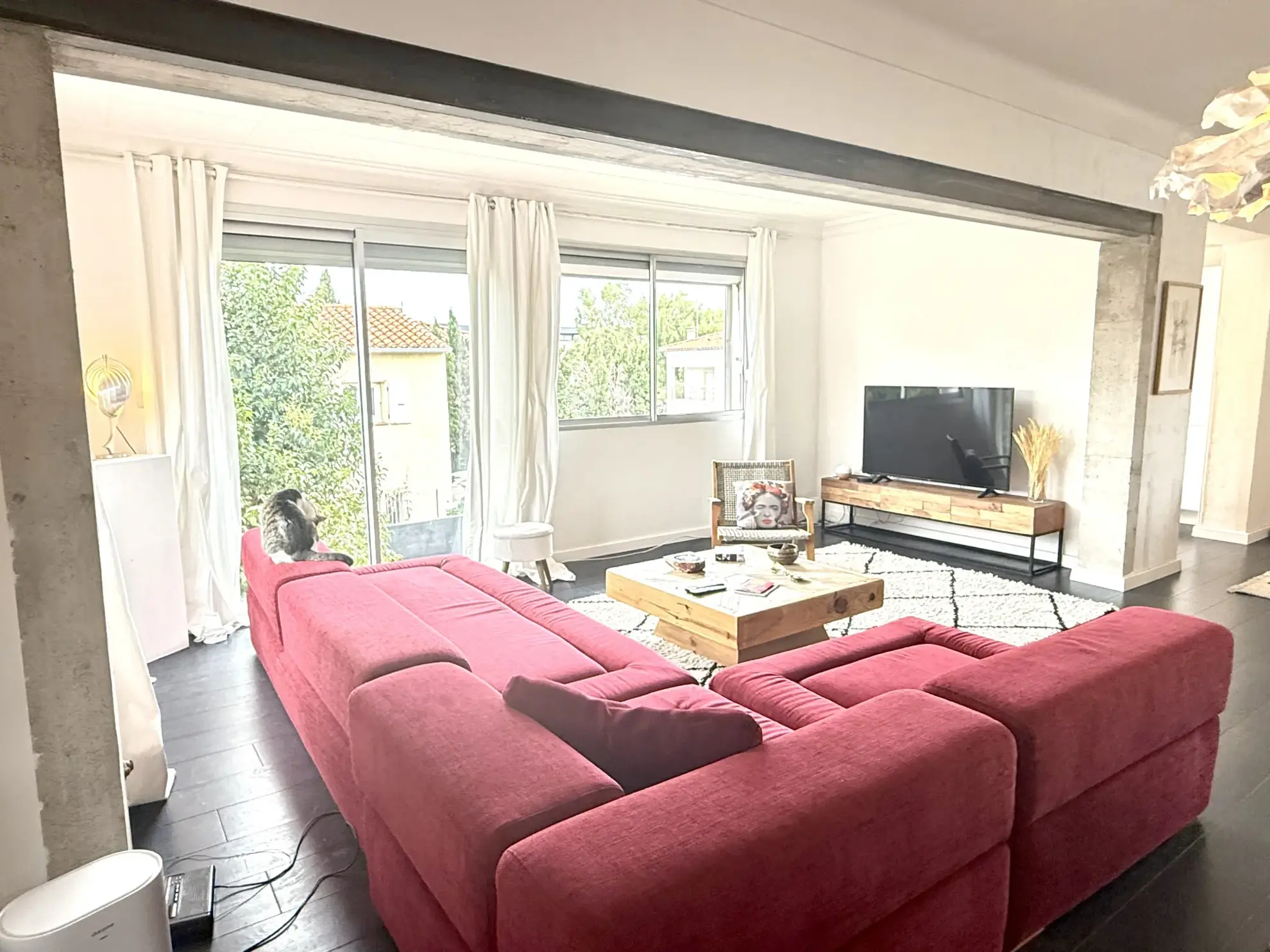 Villa 3 faces de 140 m² avec double logement, garage et jardin en vente à Le Soler 