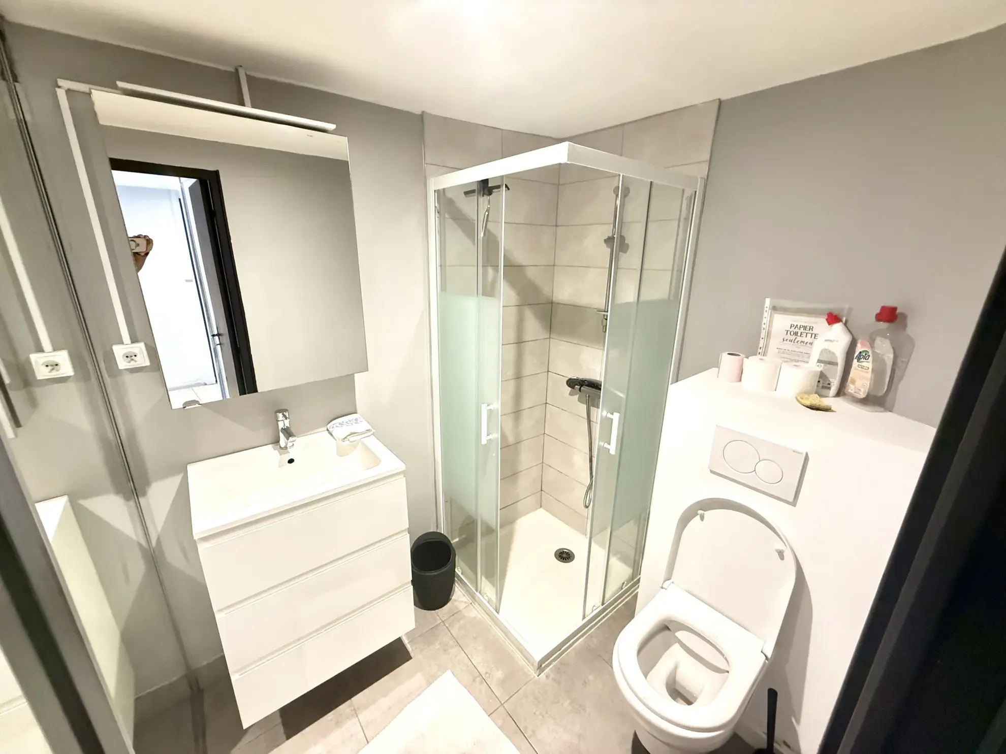 Villa 3 faces de 140 m² avec double logement, garage et jardin en vente à Le Soler 