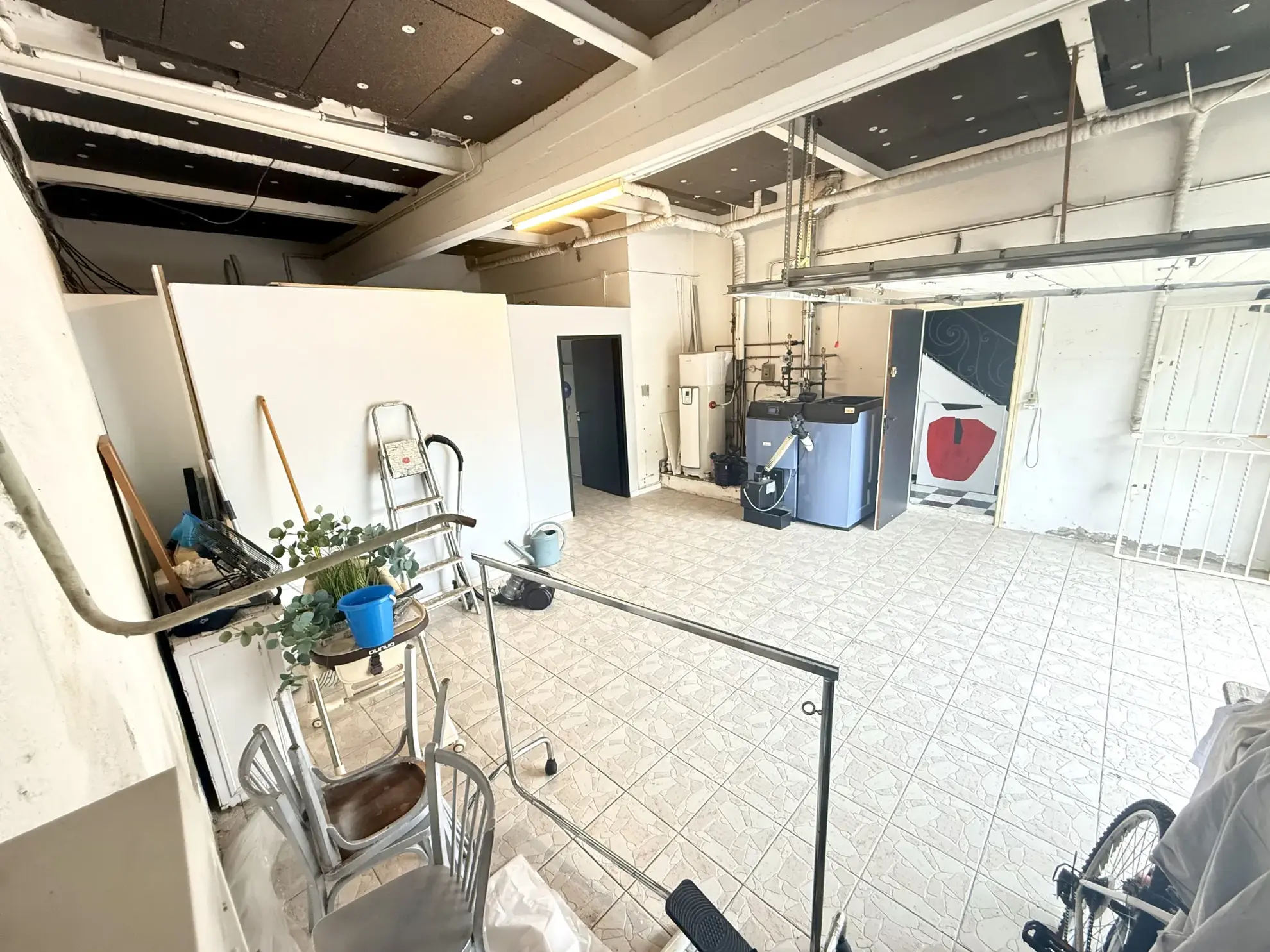 Villa 3 faces de 140 m² avec double logement, garage et jardin en vente à Le Soler 