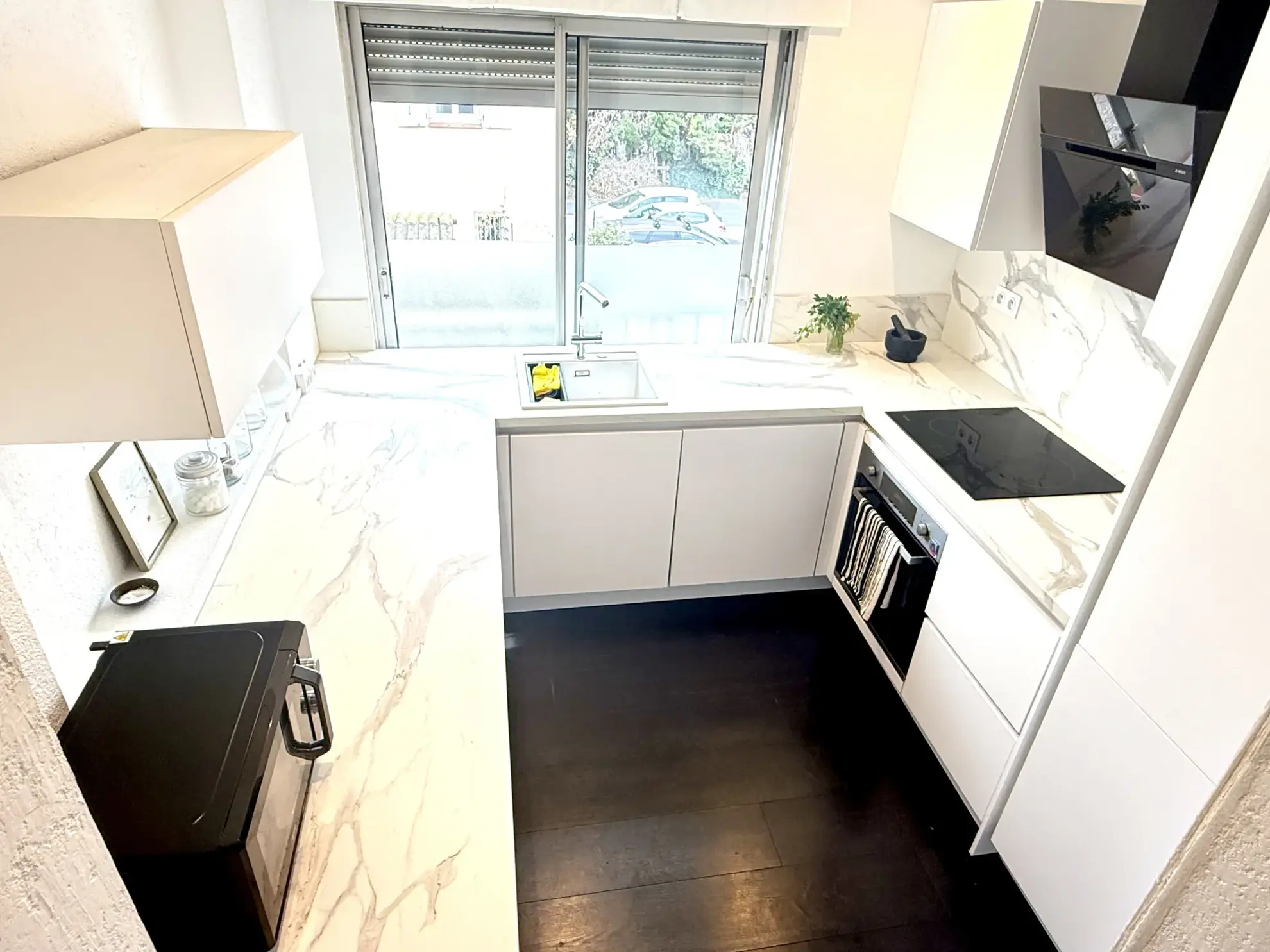 Villa 3 faces de 140 m² avec double logement, garage et jardin en vente à Le Soler 