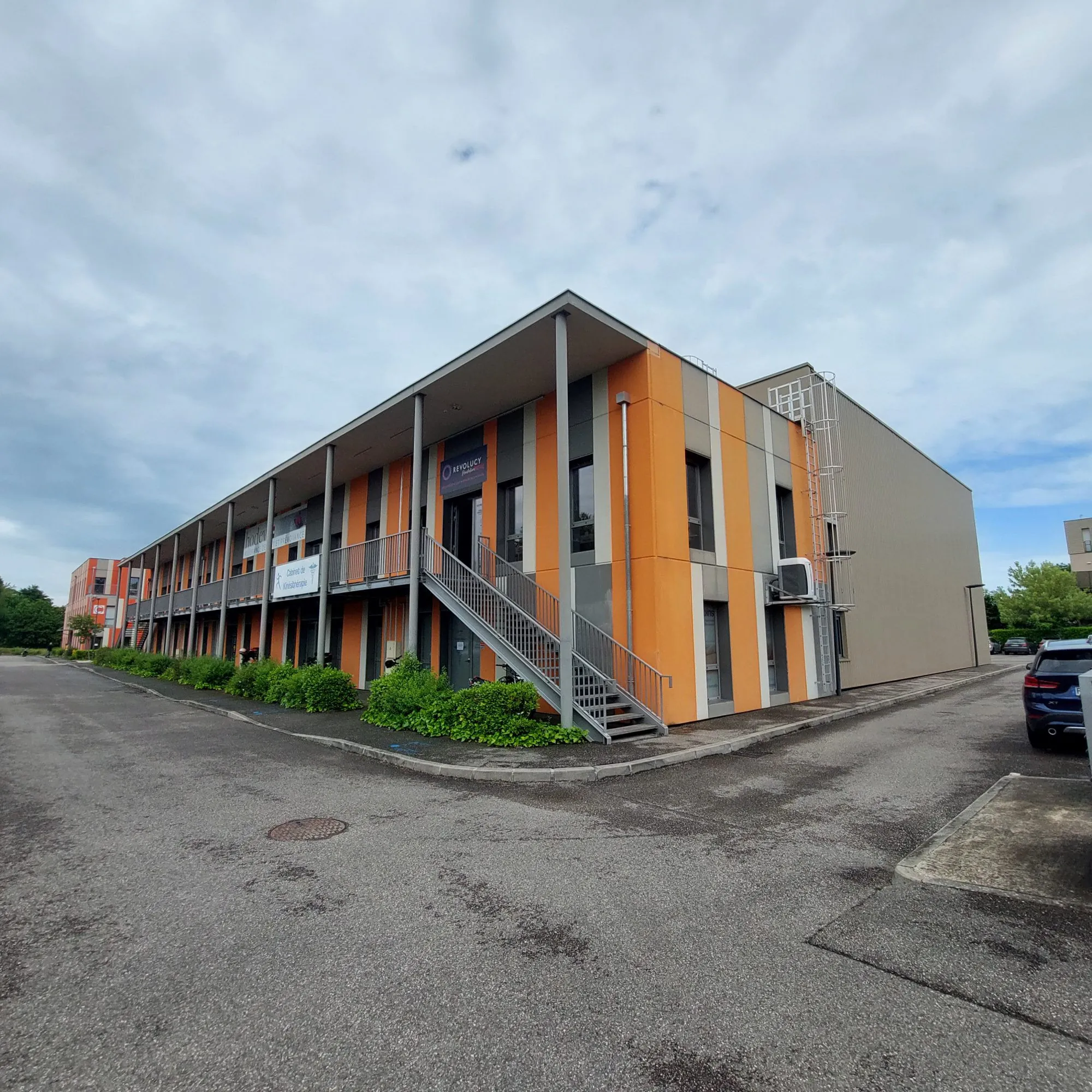 Batiment  Bureaux à vendre à Francheville - 74 m² dans parc sécurisé avec stationnement 