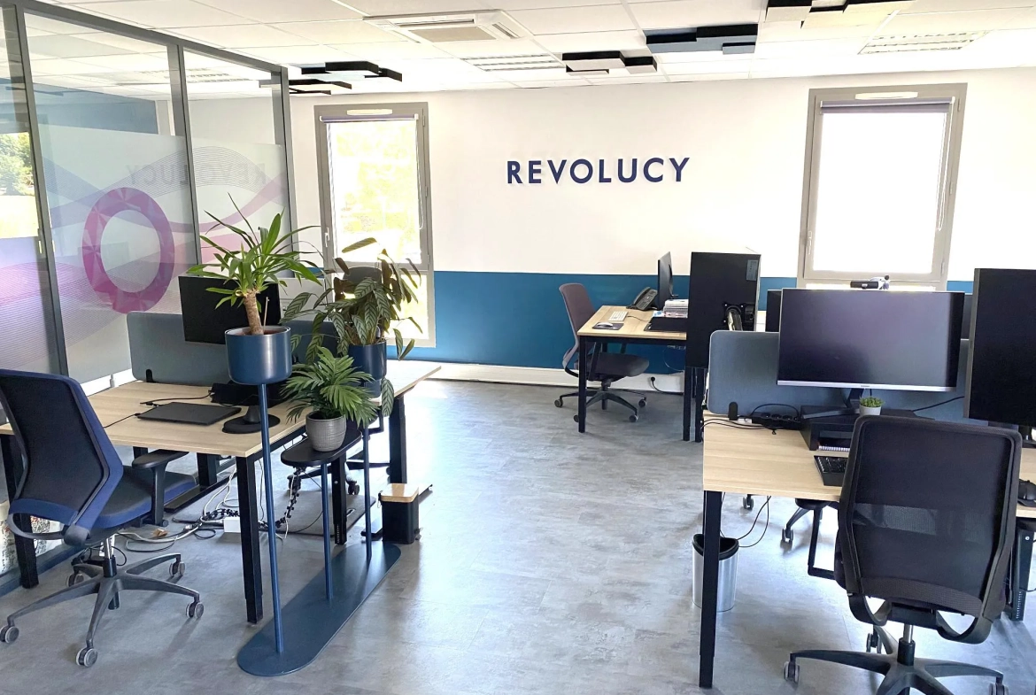 Open space 2 Bureaux à vendre à Francheville - 74 m² dans parc sécurisé avec stationnement 