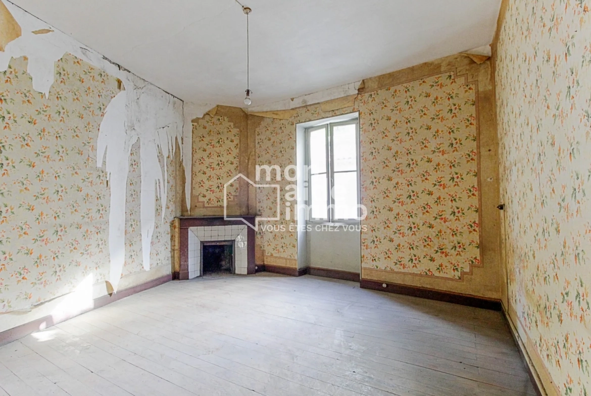 Maison de ville à diviser de 137 m² au centre de Mont de Marsan 