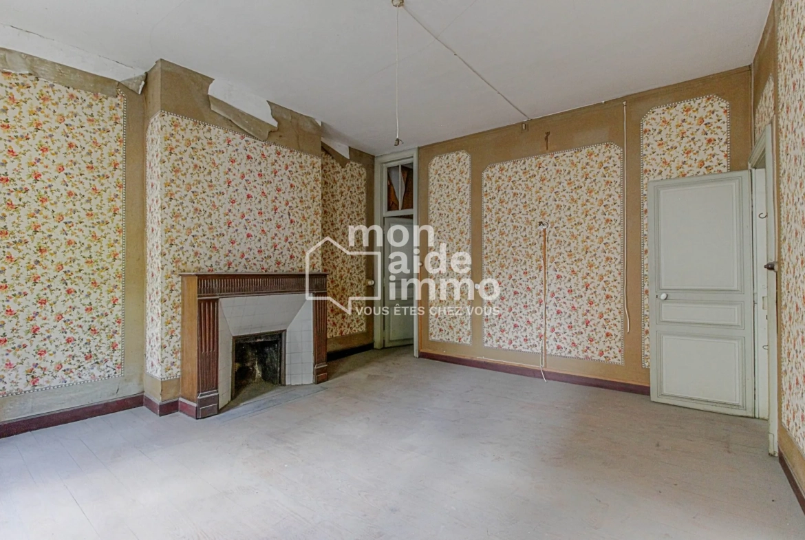 Maison de ville à diviser de 137 m² au centre de Mont de Marsan 