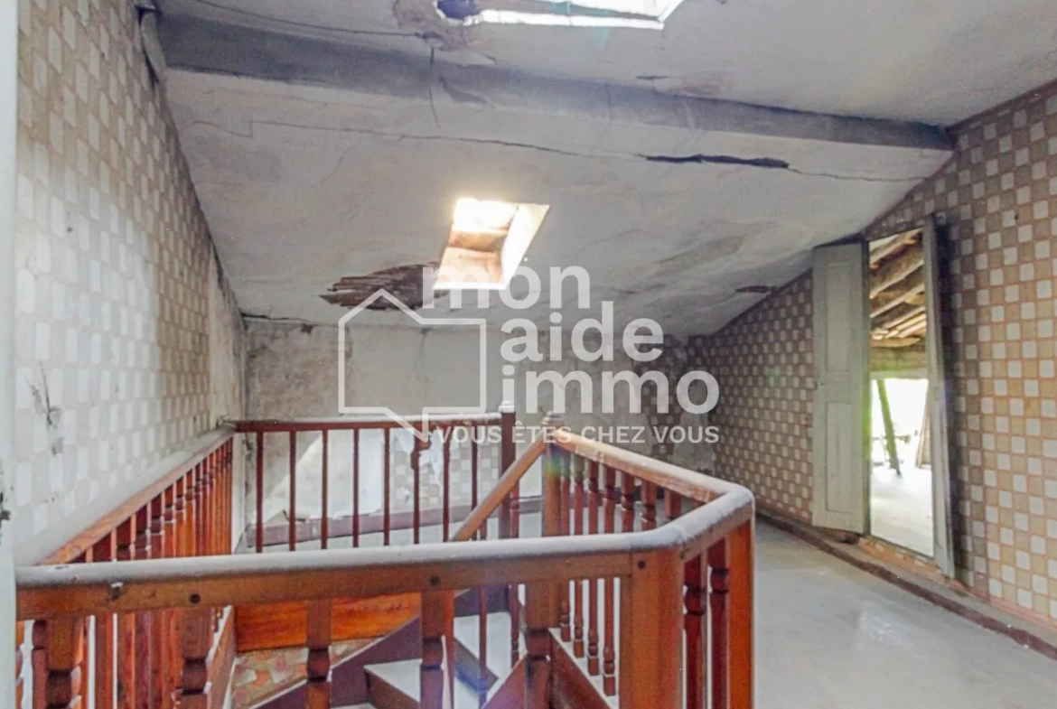 Maison de ville à diviser de 137 m² au centre de Mont de Marsan 
