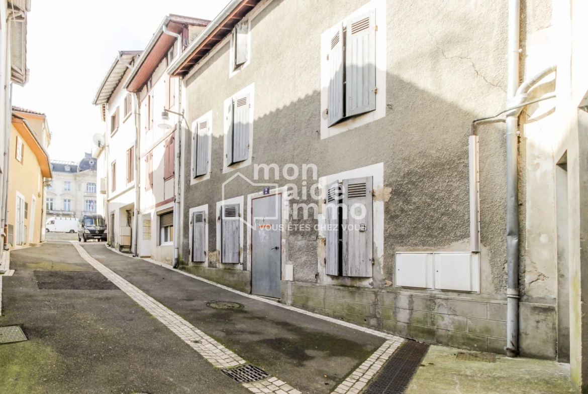 Maison de ville à diviser de 137 m² au centre de Mont de Marsan 