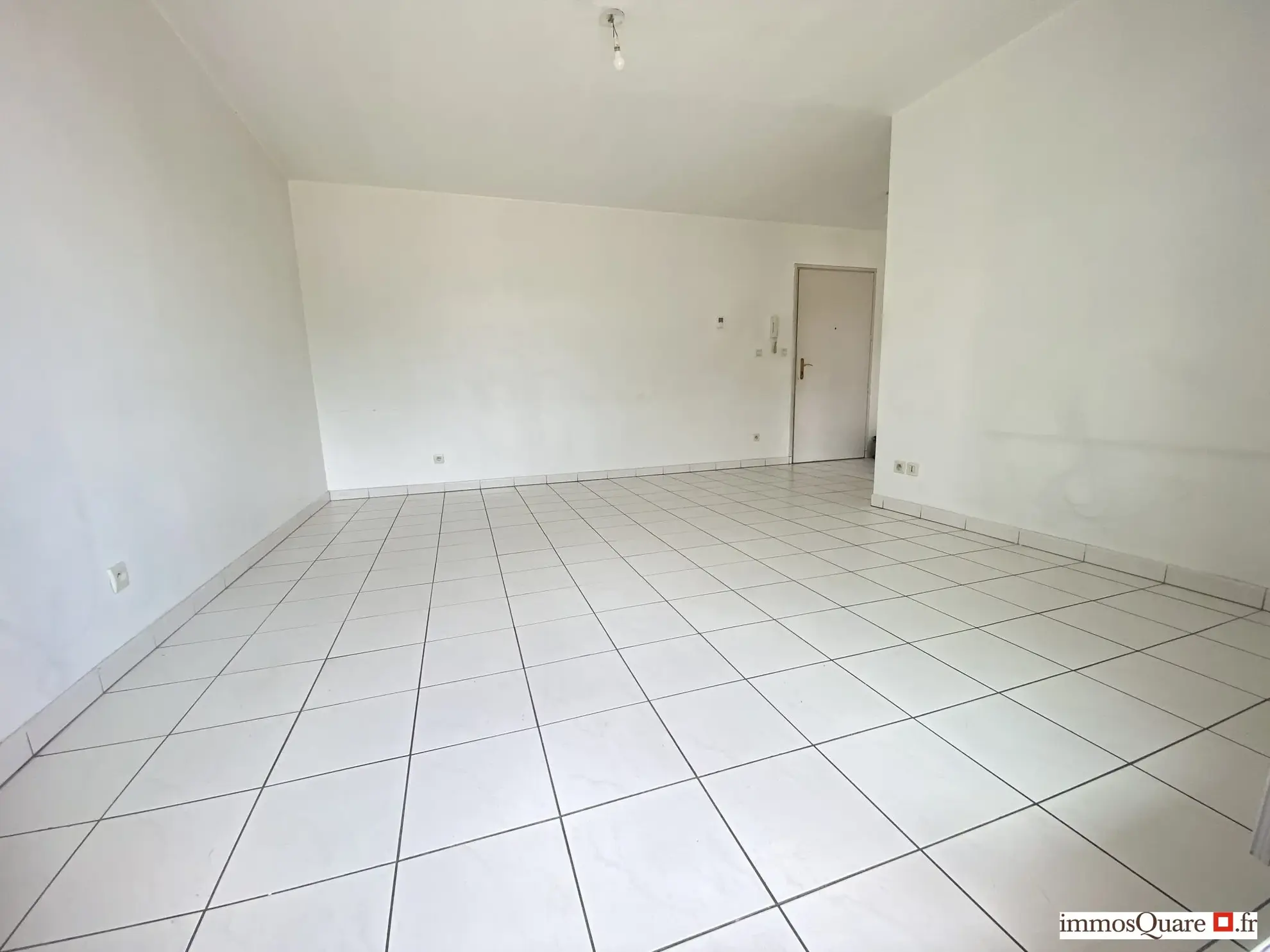 Appartement à vendre à Lyon 8e - T3 avec balcon et garage 