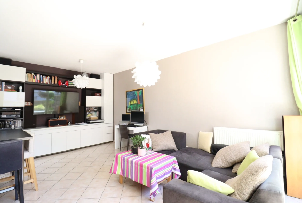 Bel appartement T3 avec grande terrasse à Grenoble, résidence de standing 