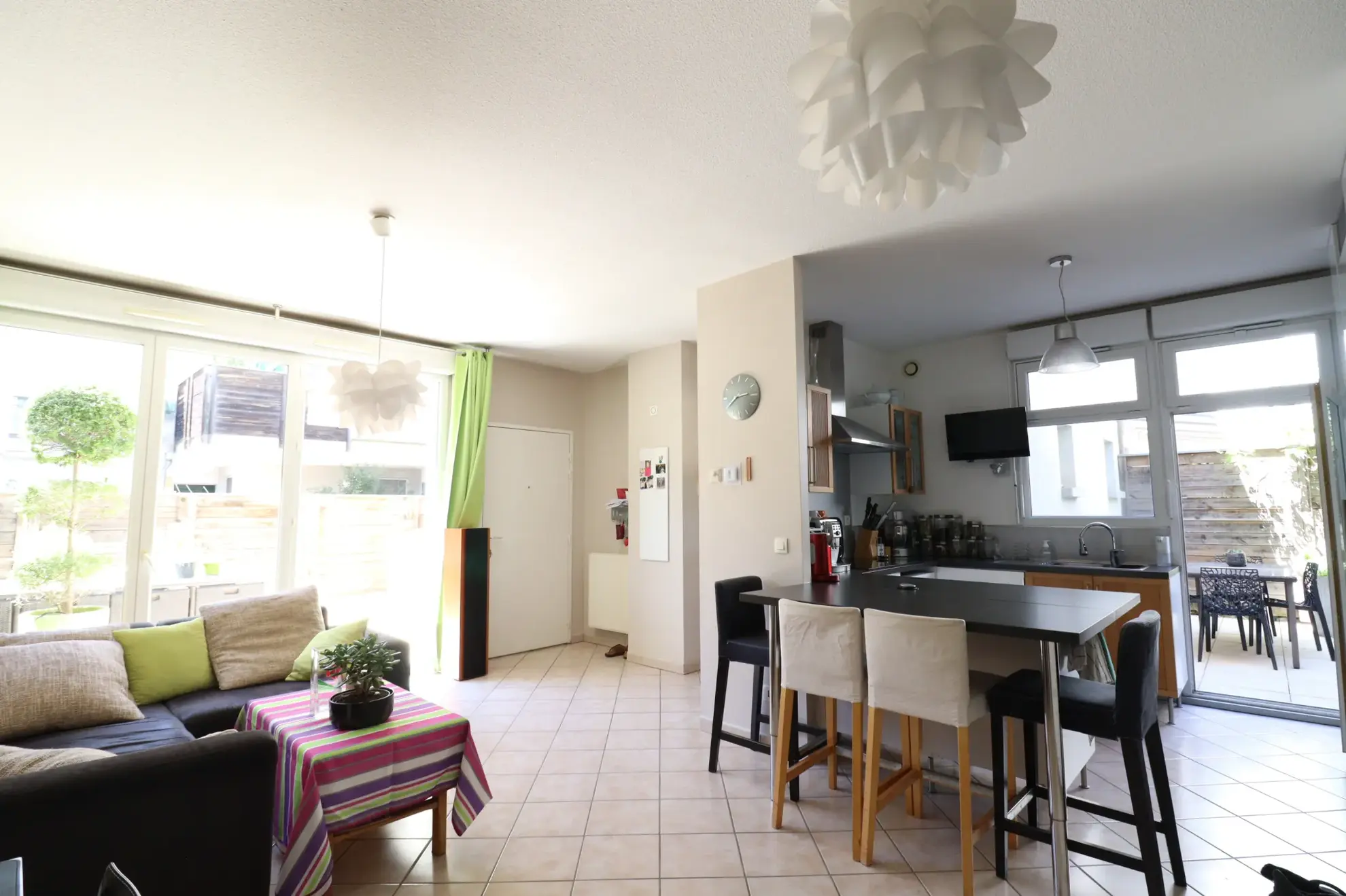 Bel appartement T3 avec grande terrasse à Grenoble, résidence de standing 