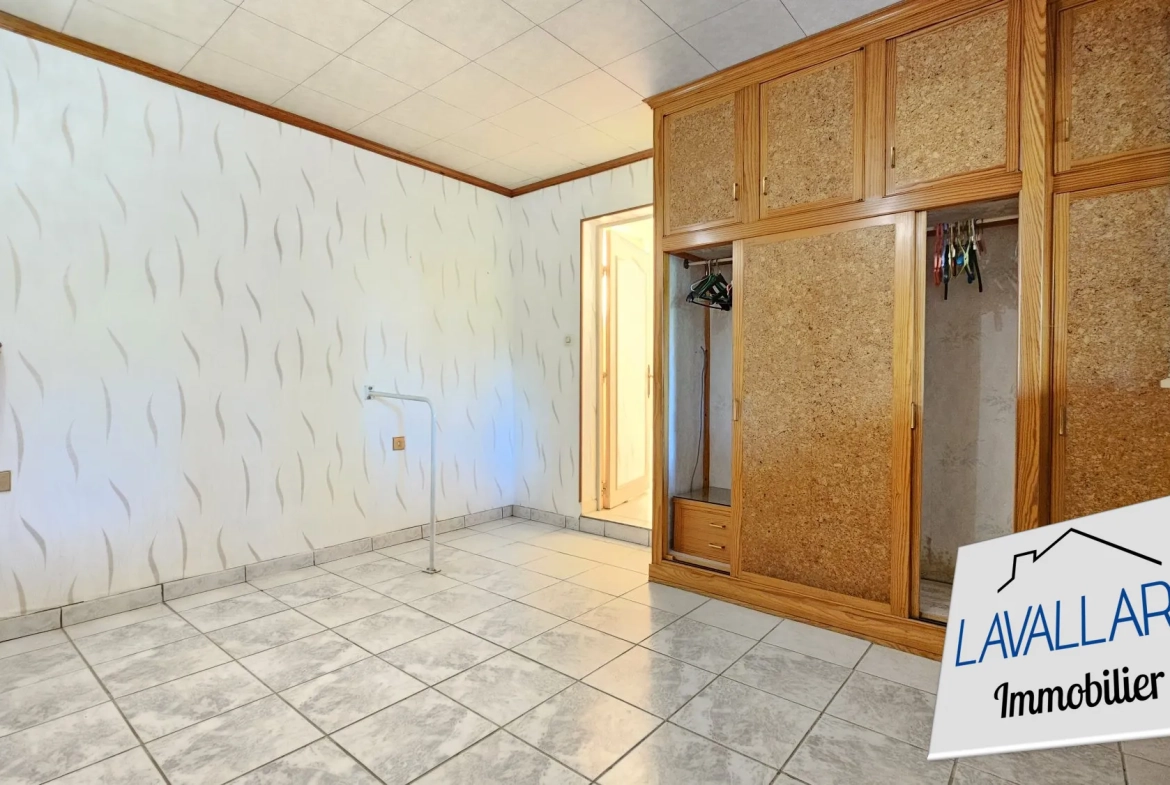 Belle maison de plain-pied avec grand espace vert et plan d’eau à Ailly-sur-Somme 
