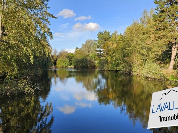 Belle maison de plain-pied avec grand espace vert et plan d’eau à Ailly-sur-Somme