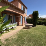 Pavillon 4 pièces climatisé avec jardin et garage à Homps, village charmant