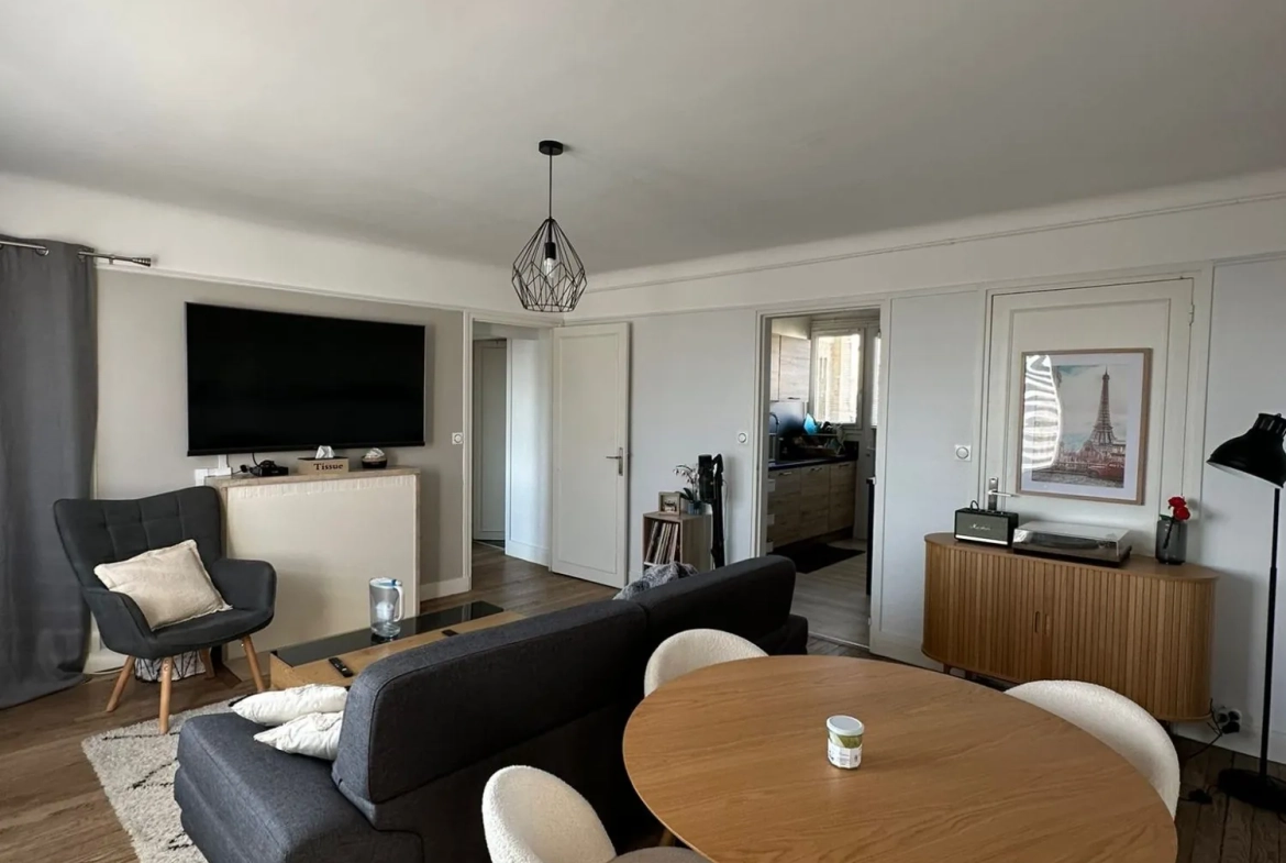 Appartement 3 pièces de 68,9 m² à Troyes avec balcon, proximité commodités 