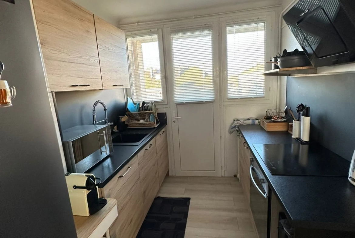 Appartement 3 pièces de 68,9 m² à Troyes avec balcon, proximité commodités 