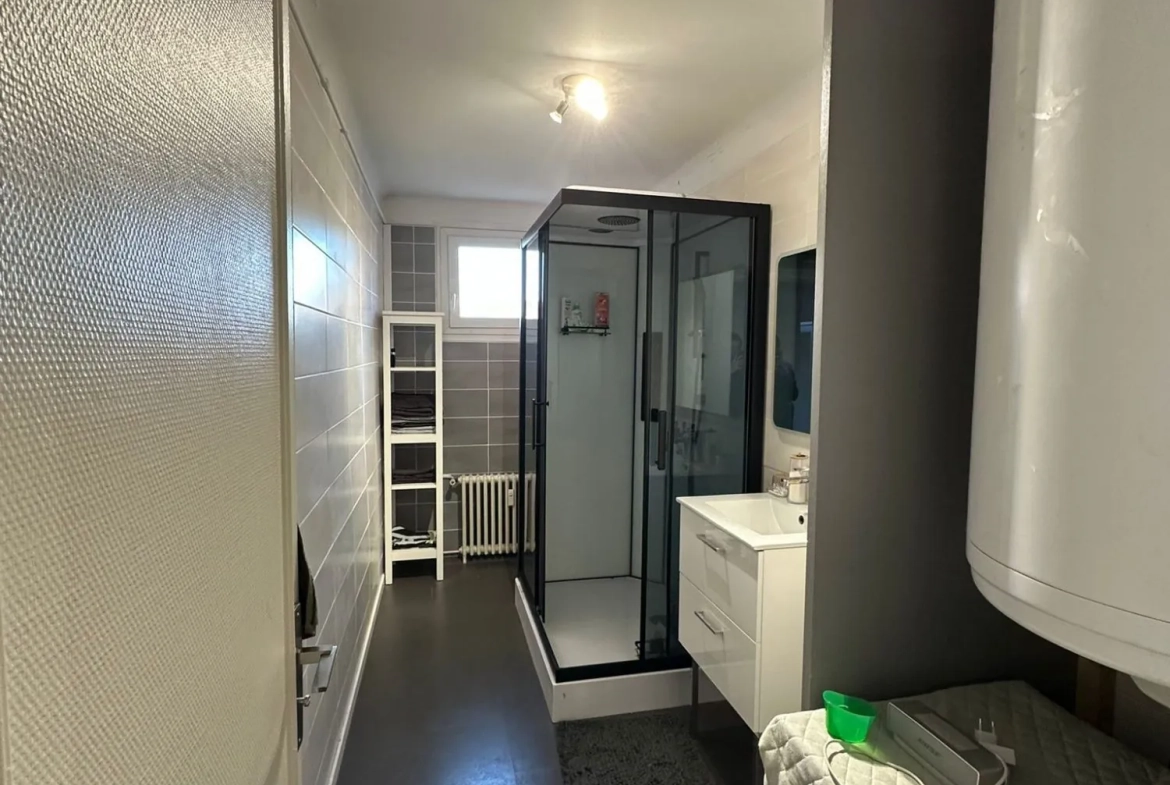 Appartement 3 pièces de 68,9 m² à Troyes avec balcon, proximité commodités 