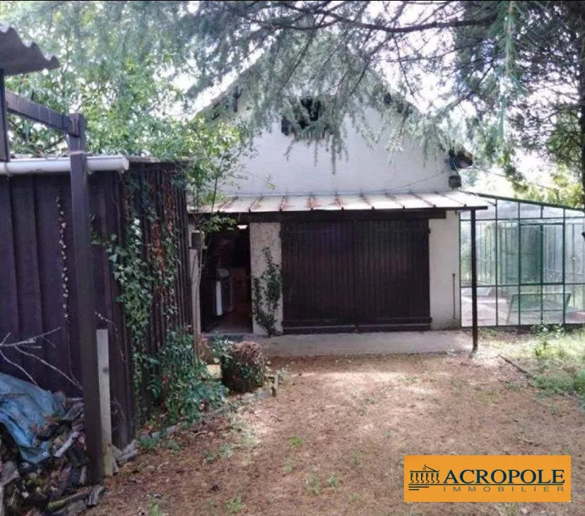 Maison de campagne à rénover avec jardin à Menetrel-sur-Sauldre 