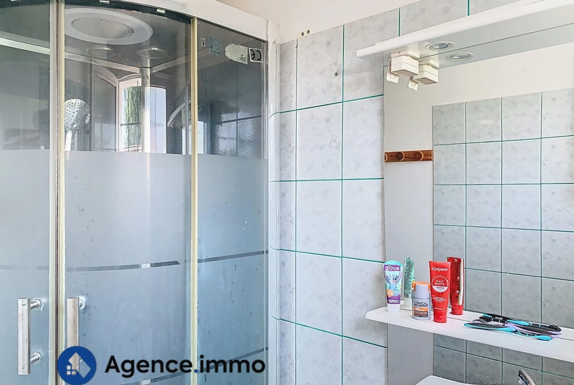 Maison familiale de 128,49 m² avec 5 chambres à Saint GERMAIN D'ARCE 