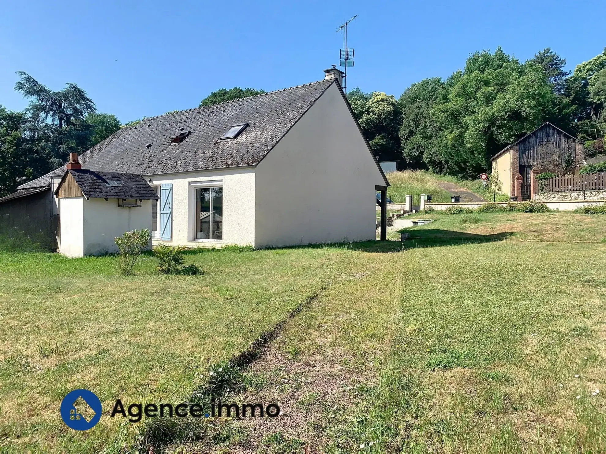 Maison familiale de 128,49 m² avec 5 chambres à Saint GERMAIN D'ARCE 