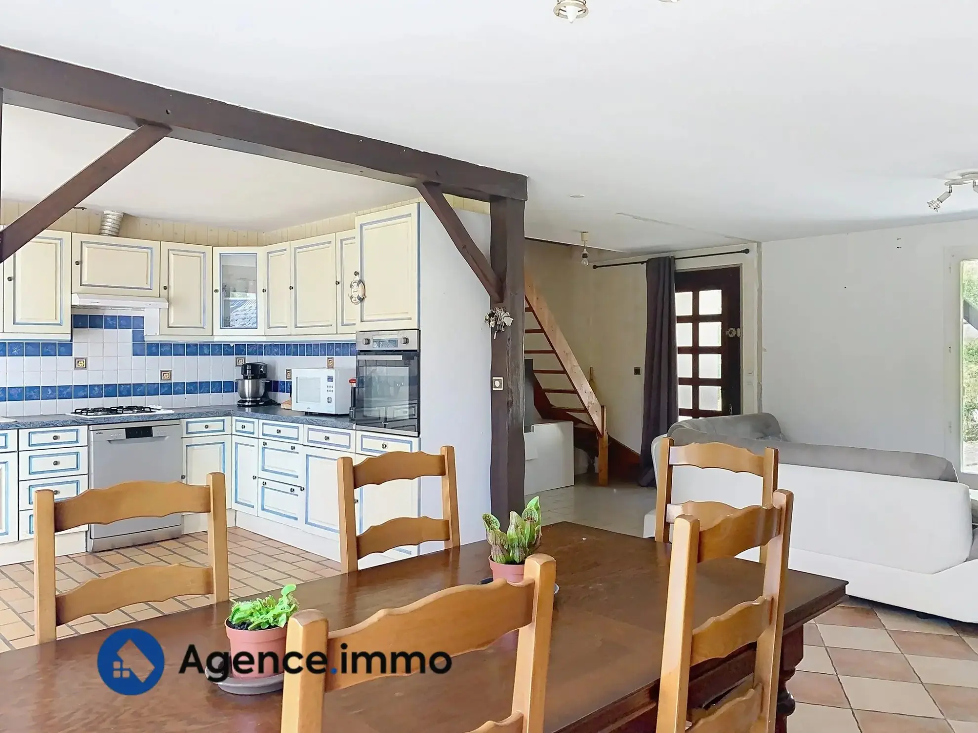 Maison familiale de 128,49 m² avec 5 chambres à Saint GERMAIN D'ARCE 