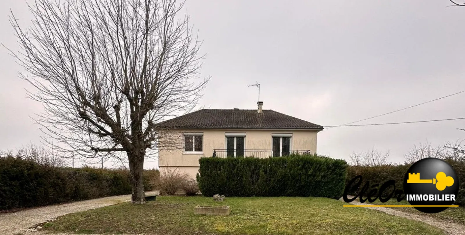 Charmante maison à vendre à Franxault avec grand terrain et garage 