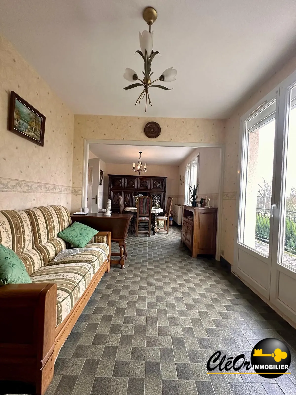 Charmante maison à vendre à Franxault avec grand terrain et garage 
