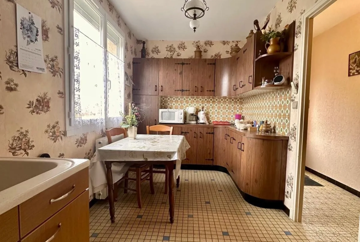 Charmante maison à vendre à Franxault avec grand terrain et garage 