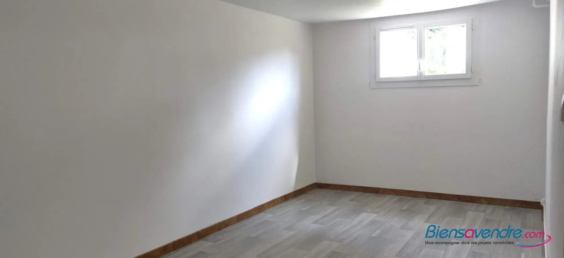 Maison F5 rénovée à Chauvigny de 112 m² avec terrain de 575 m² 