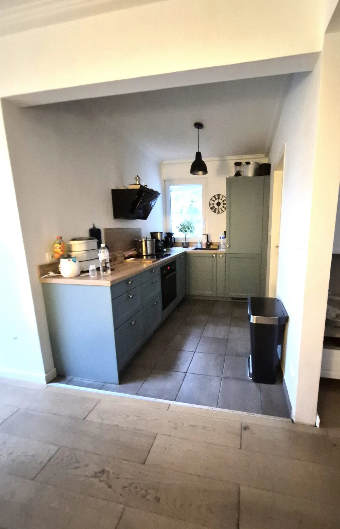 Maison de ville avec 3 chambres, jardin et garage à Calais 