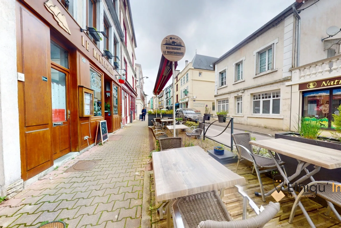 Fonds de commerce restaurant à vendre à Bar-sur-Aube, emplacement idéal 