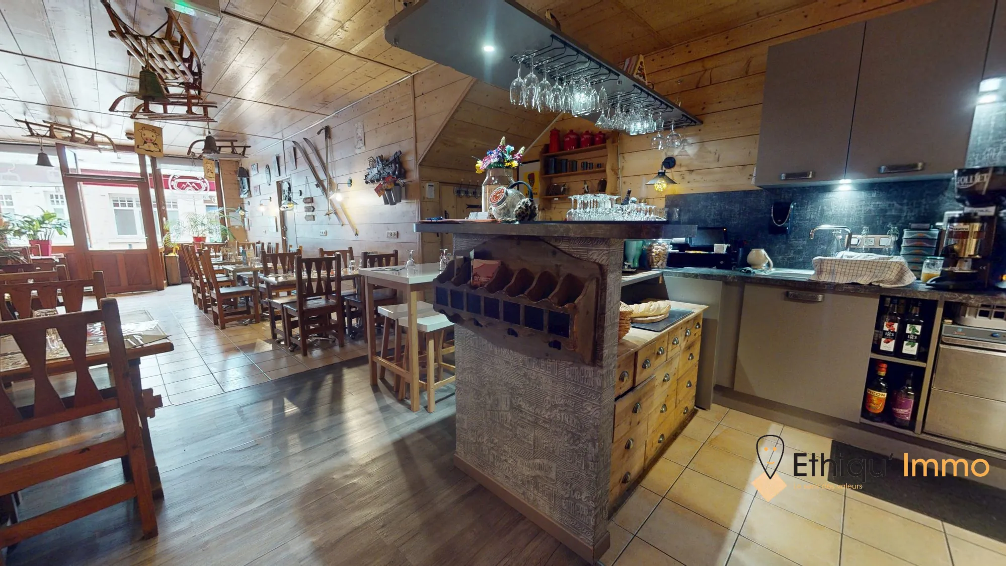 Fonds de commerce restaurant à vendre à Bar-sur-Aube, emplacement idéal 