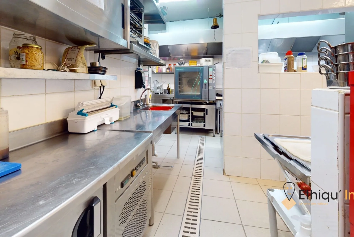Fonds de commerce restaurant à vendre à Bar-sur-Aube, emplacement idéal 