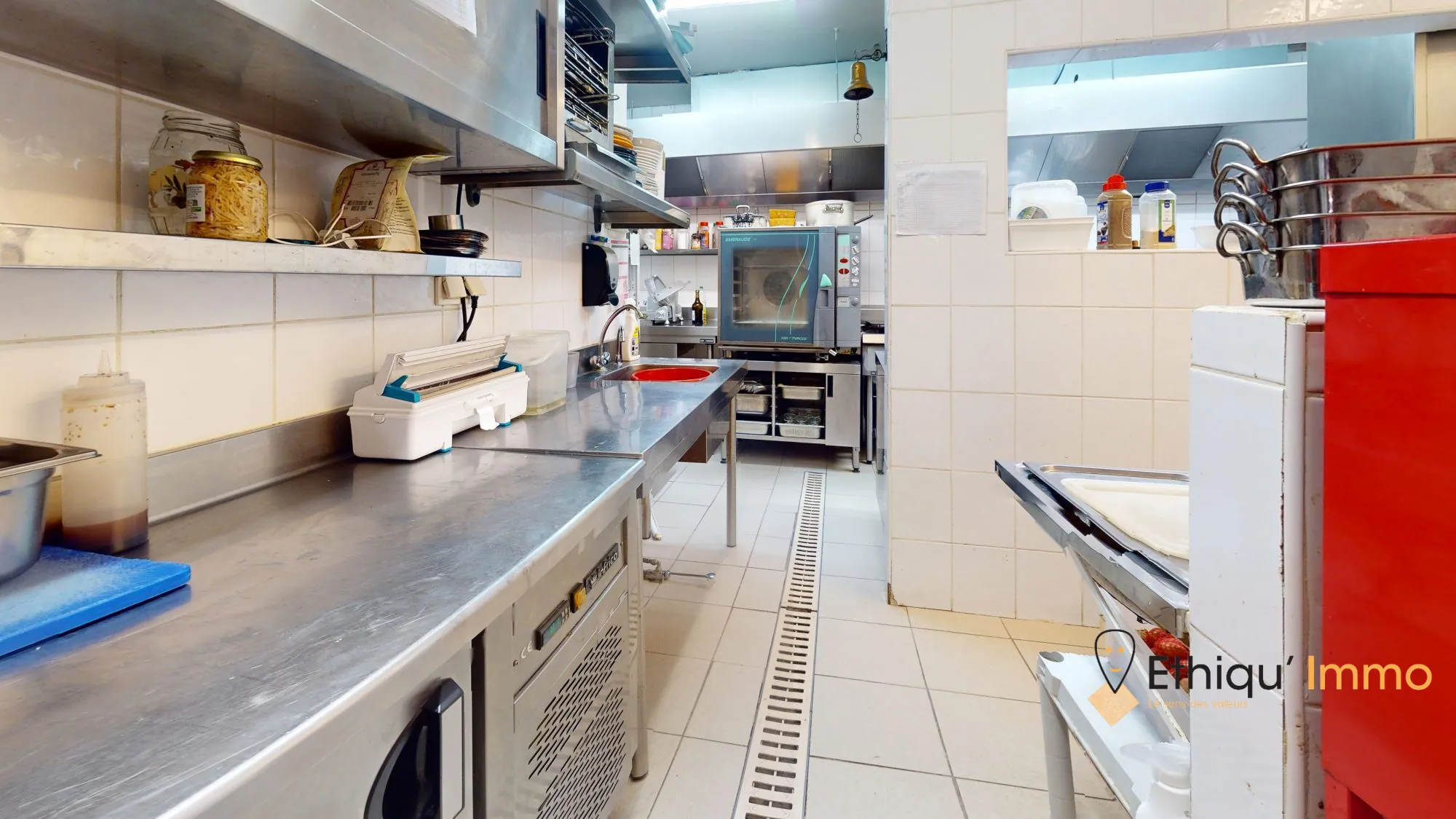 Fonds de commerce restaurant à vendre à Bar-sur-Aube, emplacement idéal 