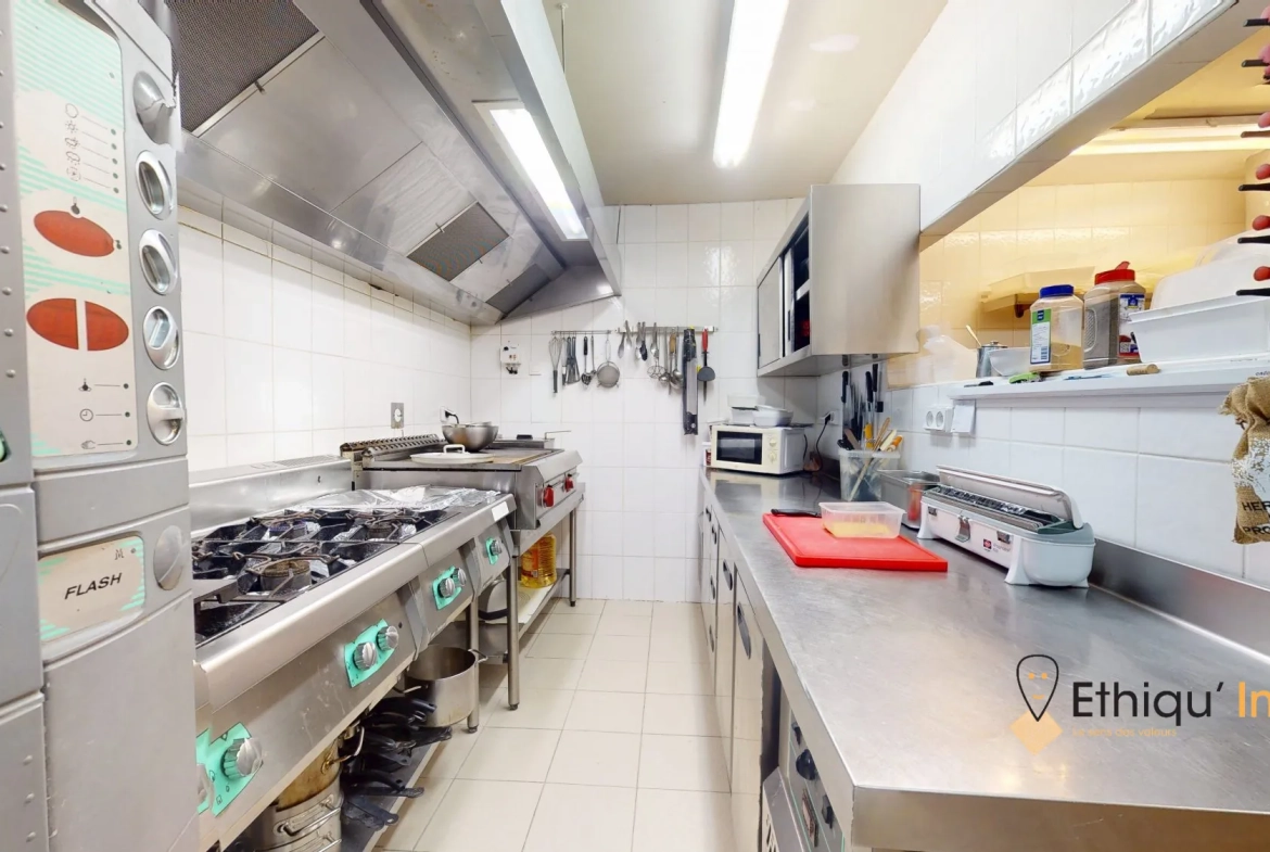 Fonds de commerce restaurant à vendre à Bar-sur-Aube, emplacement idéal 