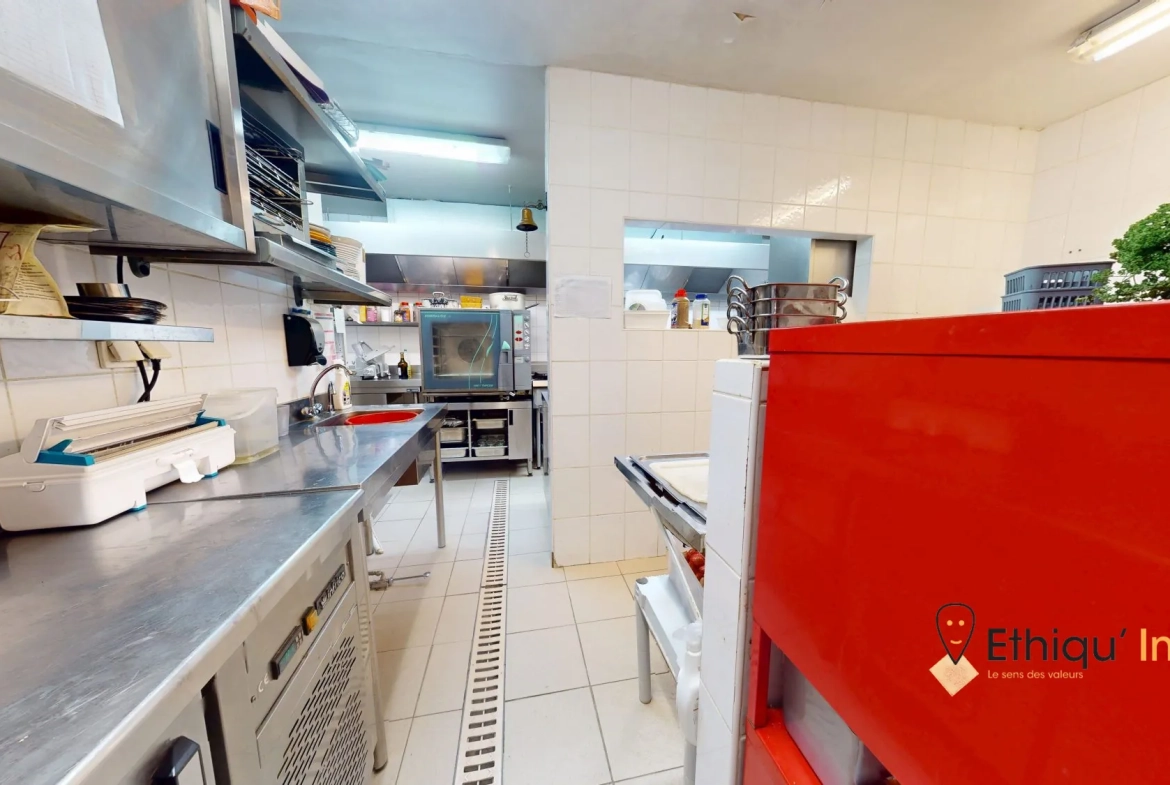 Fonds de commerce restaurant à vendre à Bar-sur-Aube, emplacement idéal 