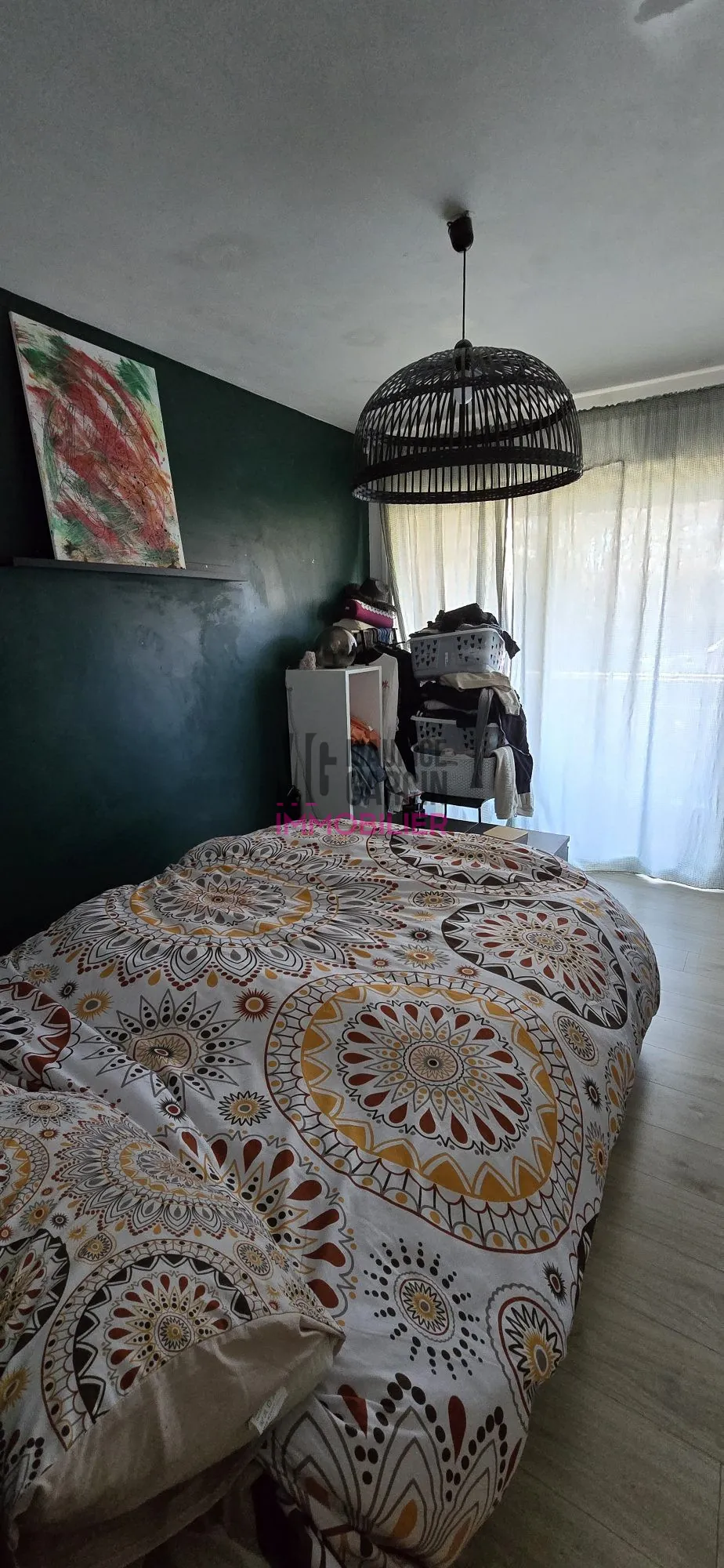 Appartement rénové de 70 m² à Avignon avec terrasse et parking 