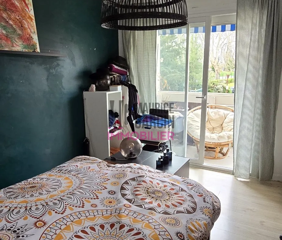 Appartement rénové de 70 m² à Avignon avec terrasse et parking 