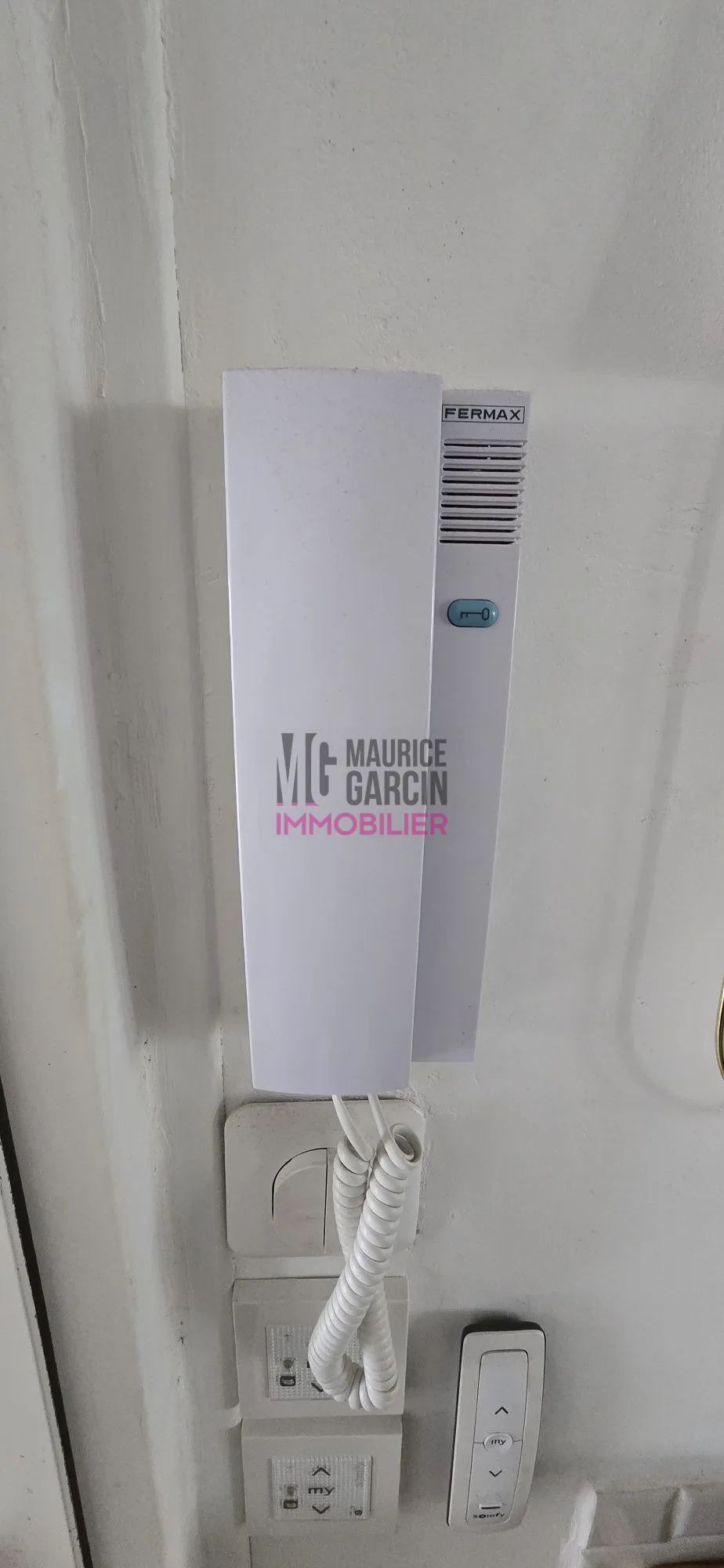 Appartement rénové de 70 m² à Avignon avec terrasse et parking 