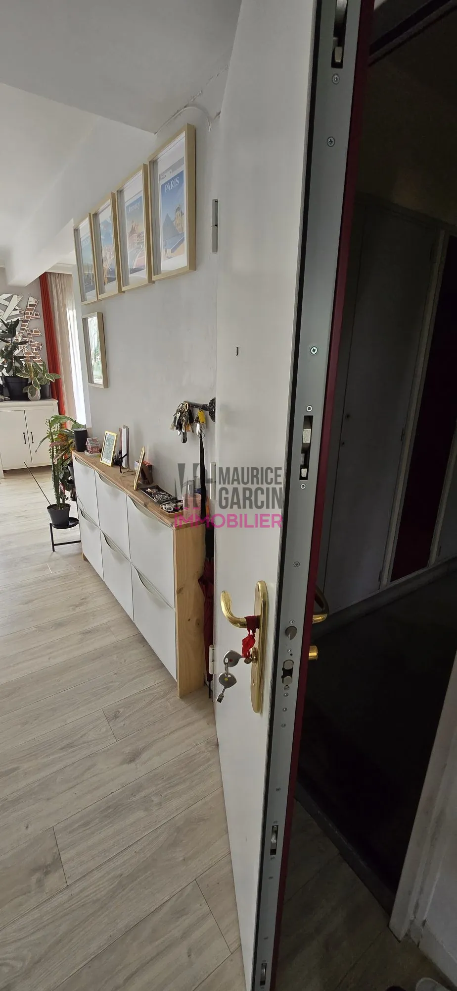 Appartement rénové de 70 m² à Avignon avec terrasse et parking 