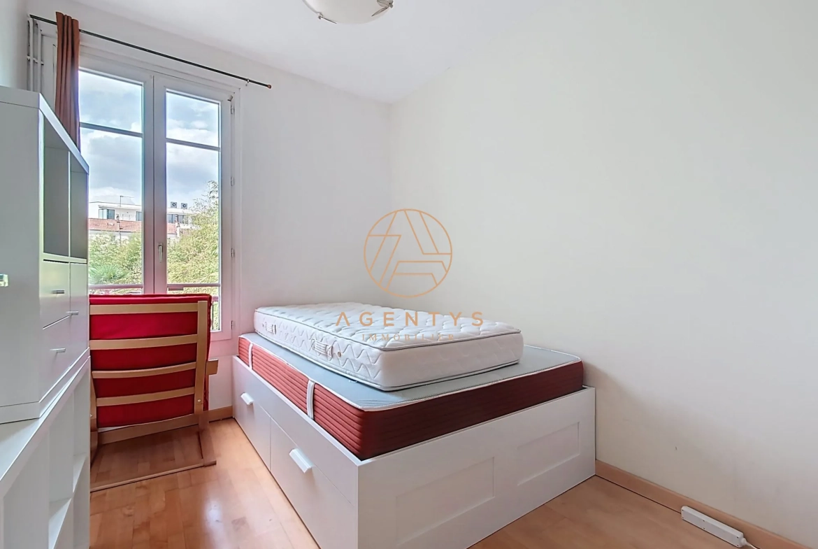 Appartement lumineux à vendre à Saint-Maur-des-Fossés, parfait pour premier achat 