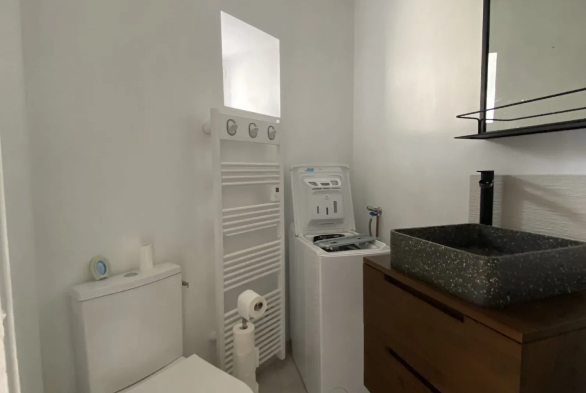 Maison en pierres à Pontrieux avec dépendance, proche de la côte et des commodités 