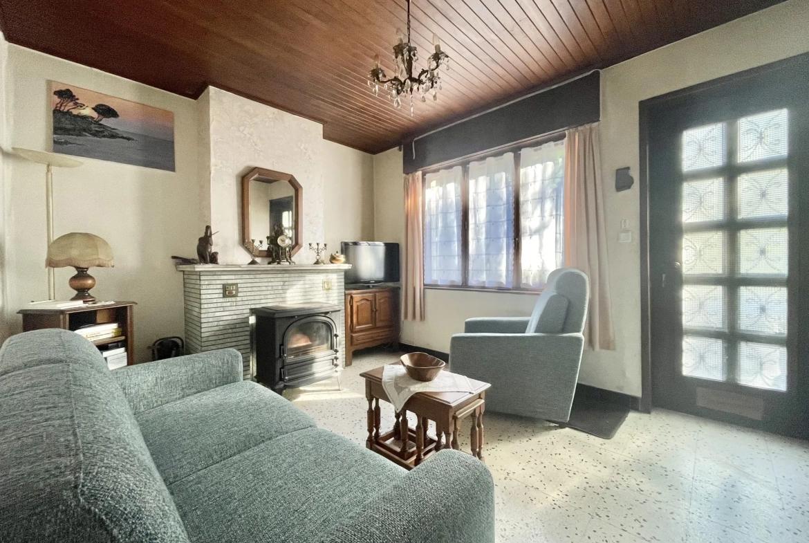 Maison à vendre à Halluin avec jardin et dépendance - 339 m² de terrain 