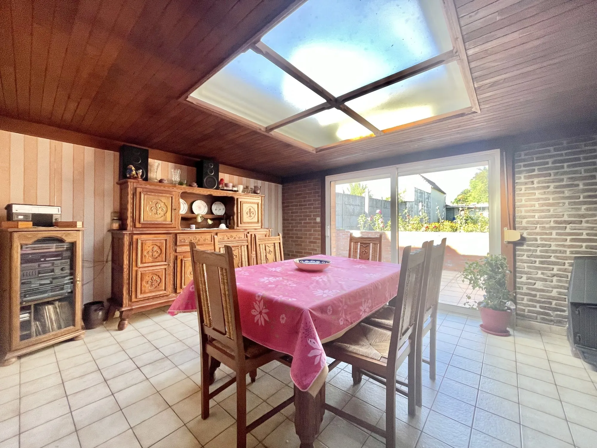Maison à vendre à Halluin avec jardin et dépendance - 339 m² de terrain 