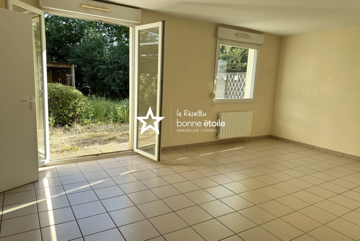 Maison individuelle à vendre à Richebourg avec 4 chambres et jardin clôturé 
