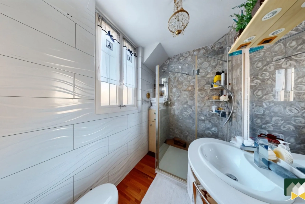 Maison de ville à vendre à Châteauneuf-en-Thymerais avec jardin et garage – 80 m² 